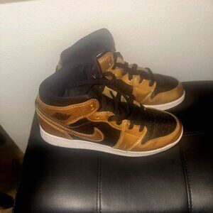 KIDS NIKE AIR JORDAN 1 RETRO HIGH